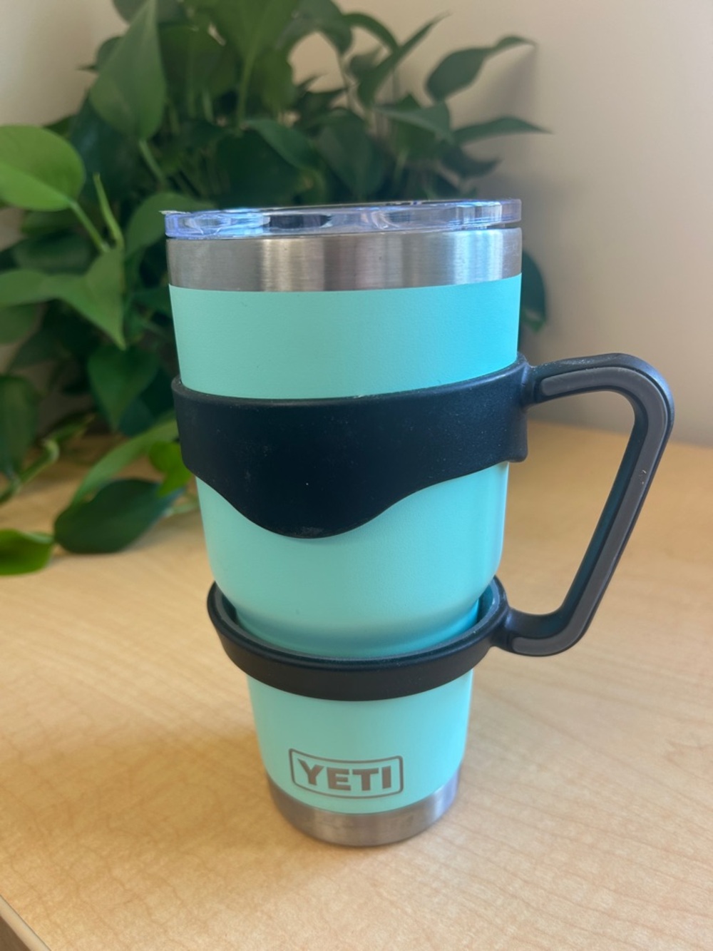 YETI Rambler 20oz Tumbler with Handle - Seafoam